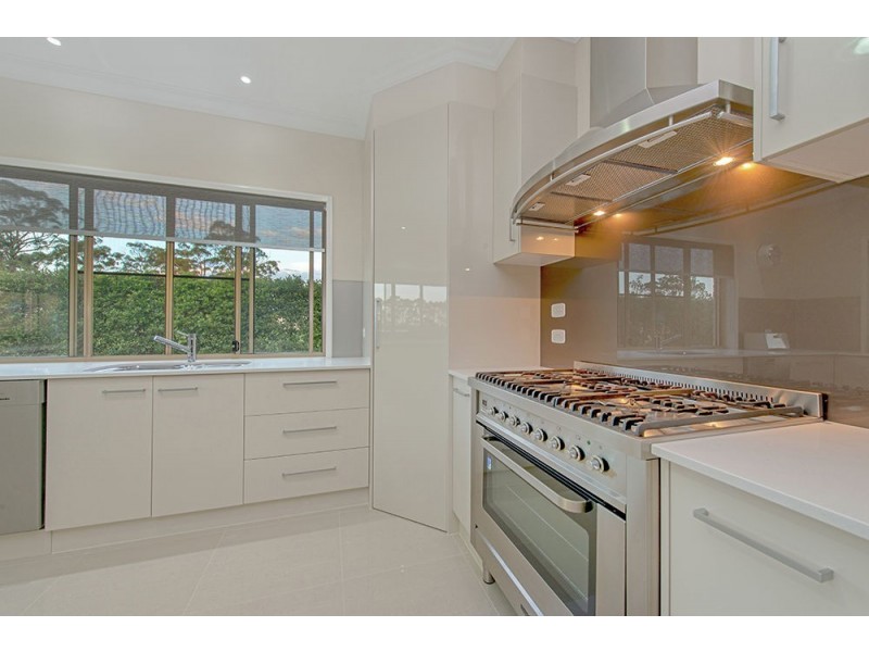 16 Bass Street, Cabarlah QLD 4352