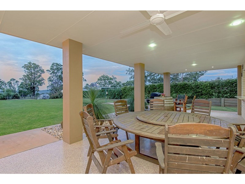 16 Bass Street, Cabarlah QLD 4352