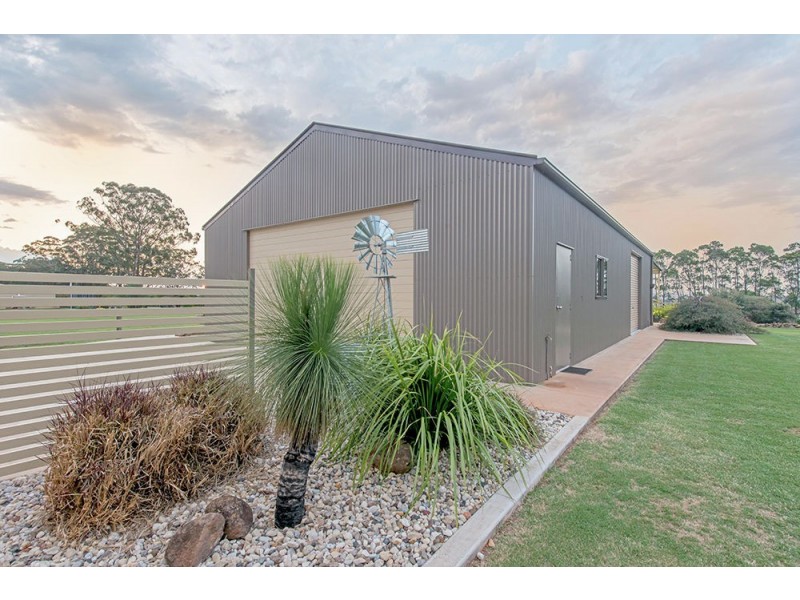 16 Bass Street, Cabarlah QLD 4352