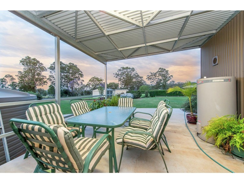 16 Bass Street, Cabarlah QLD 4352