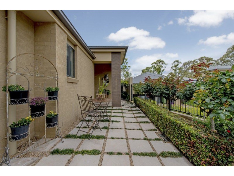 2/276-278 Mackenzie Street, Rangeville QLD 4350