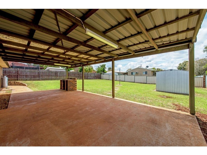 3 Kratzman Court, Kearneys Spring QLD 4350