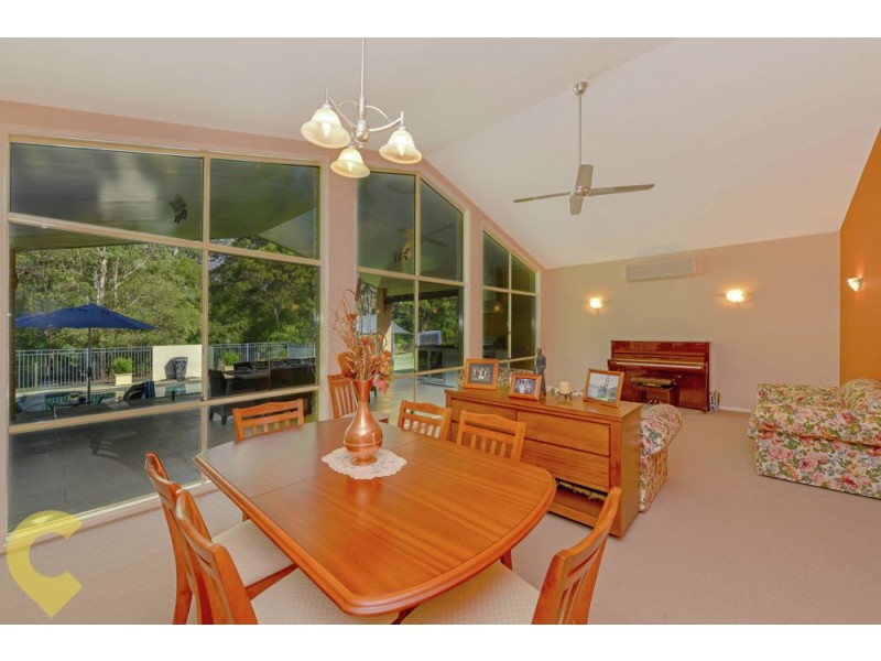 4 Leanne Court, Highfields QLD 4352