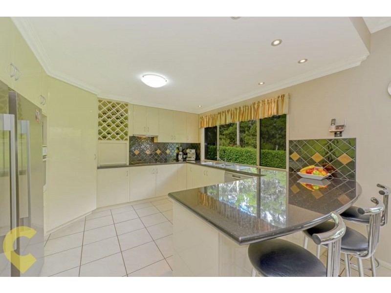 4 Leanne Court, Highfields QLD 4352