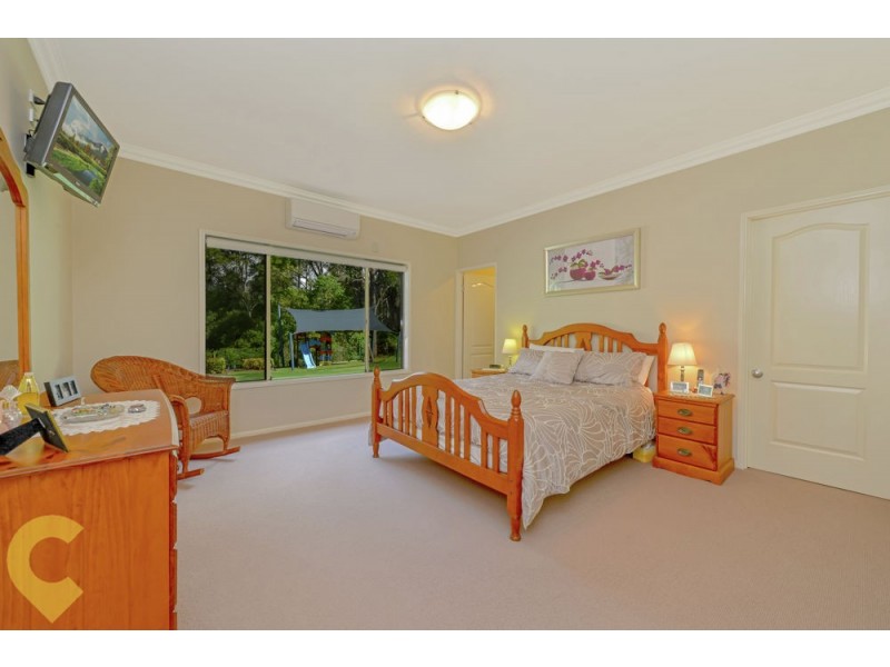 4 Leanne Court, Highfields QLD 4352