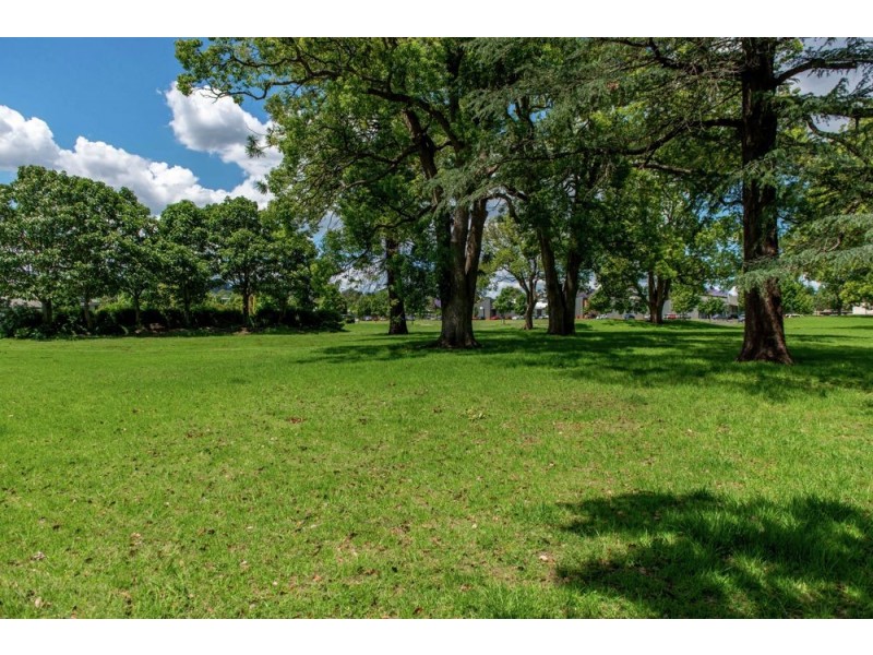 75 Campbell Street, East Toowoomba QLD 4350