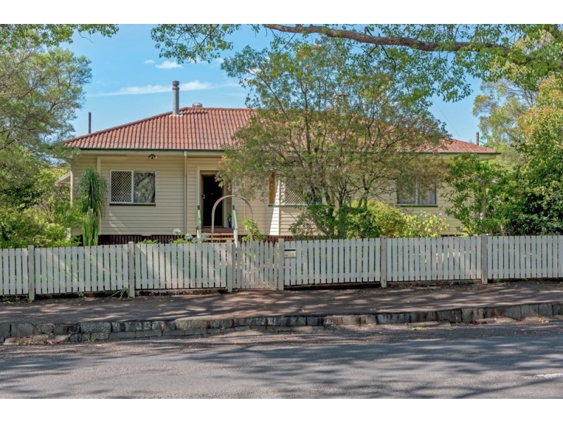 75 Campbell Street, East Toowoomba QLD 4350