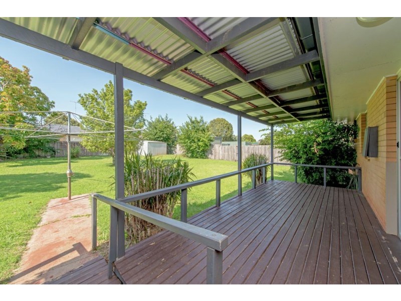 9 Clarice Street, Harristown QLD 4350