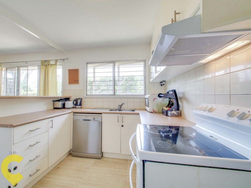 11 Coleridge Street, Stafford Heights QLD 4053