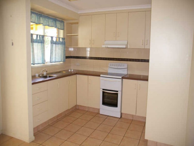142 Hursley Road, Glenvale QLD 4350
