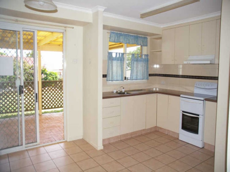 142 Hursley Road, Glenvale QLD 4350