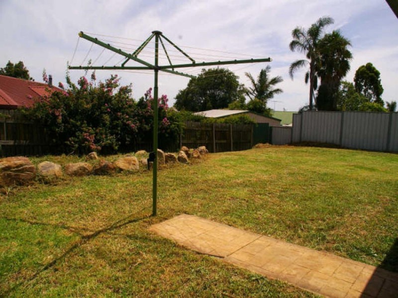 142 Hursley Road, Glenvale QLD 4350