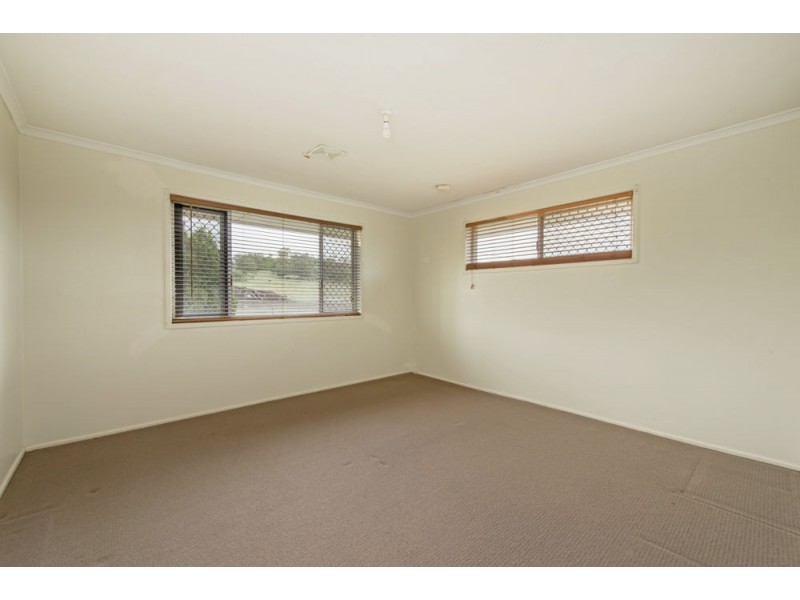 587 South Street, Glenvale QLD 4350