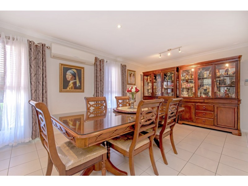 17 Ashford Drive, Wyreema QLD 4352