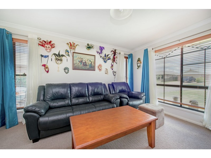 17 Ashford Drive, Wyreema QLD 4352