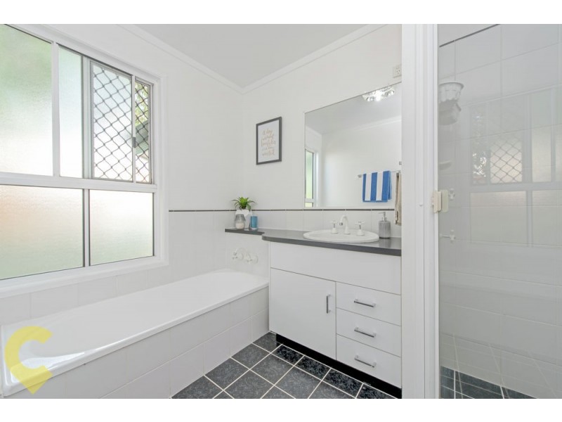 8 Dylan Court, Darling Heights QLD 4350