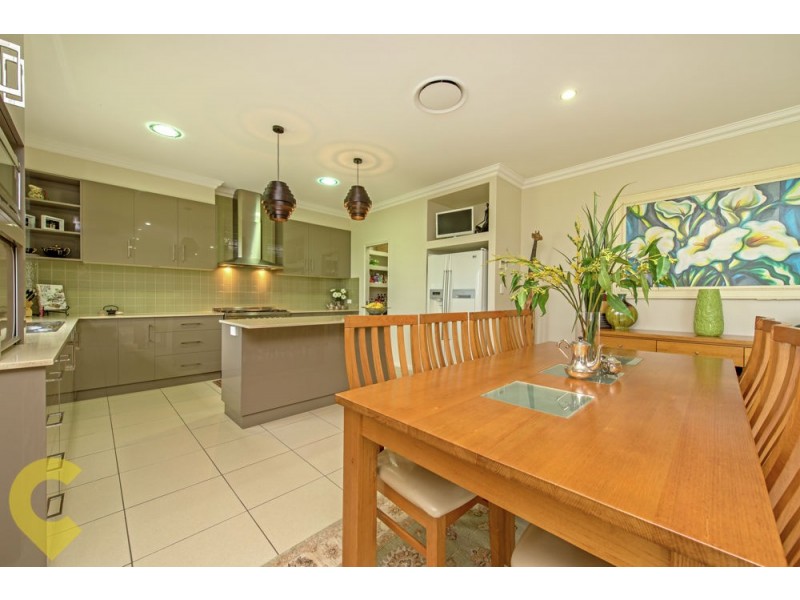 228 Meringandan Road, Kleinton QLD 4352