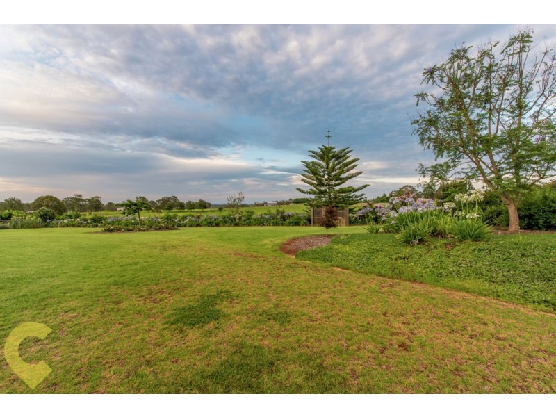 228 Meringandan Road, Kleinton QLD 4352