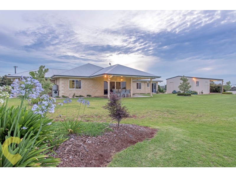 228 Meringandan Road, Kleinton QLD 4352