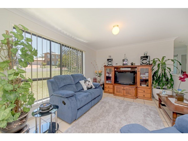 6 Lyness Court, Wilsonton QLD 4350