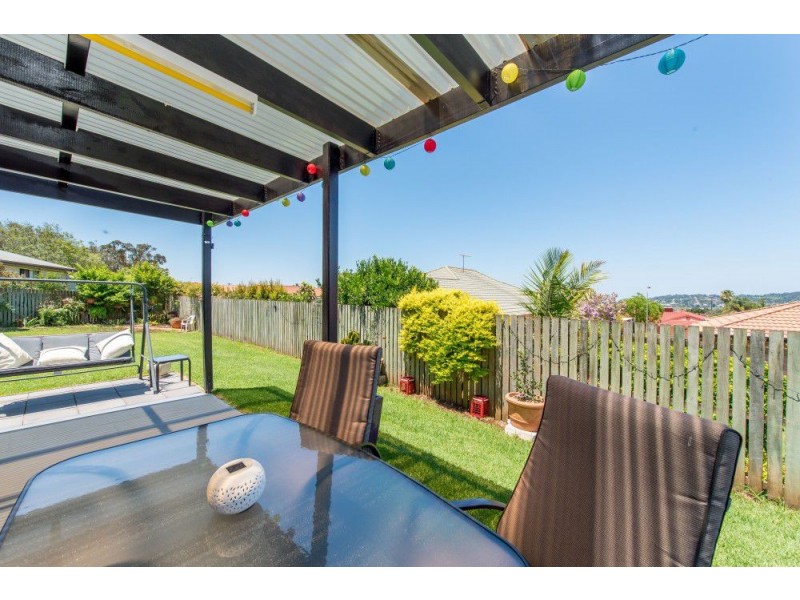 6 Lyness Court, Wilsonton QLD 4350