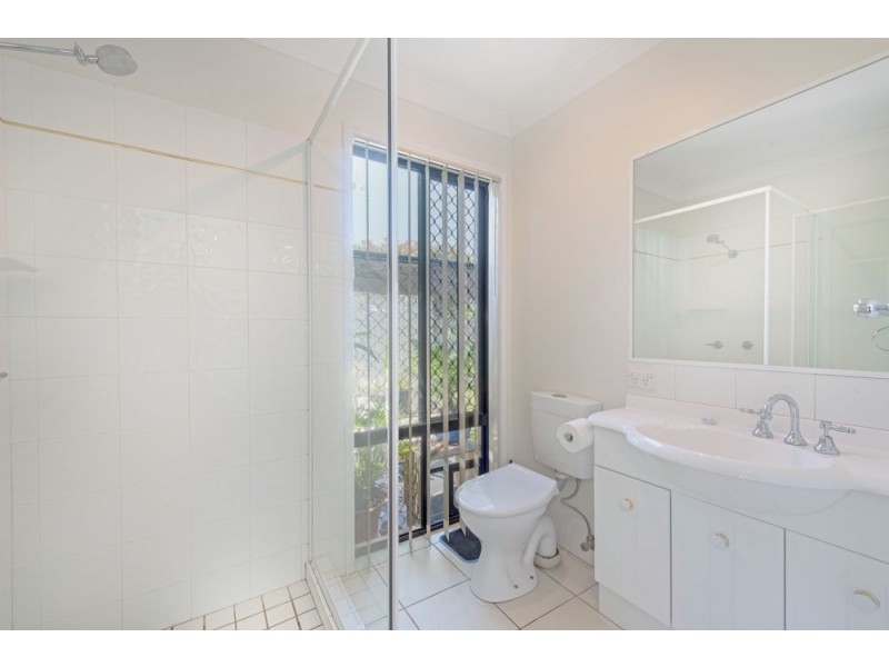 6 Lyness Court, Wilsonton QLD 4350