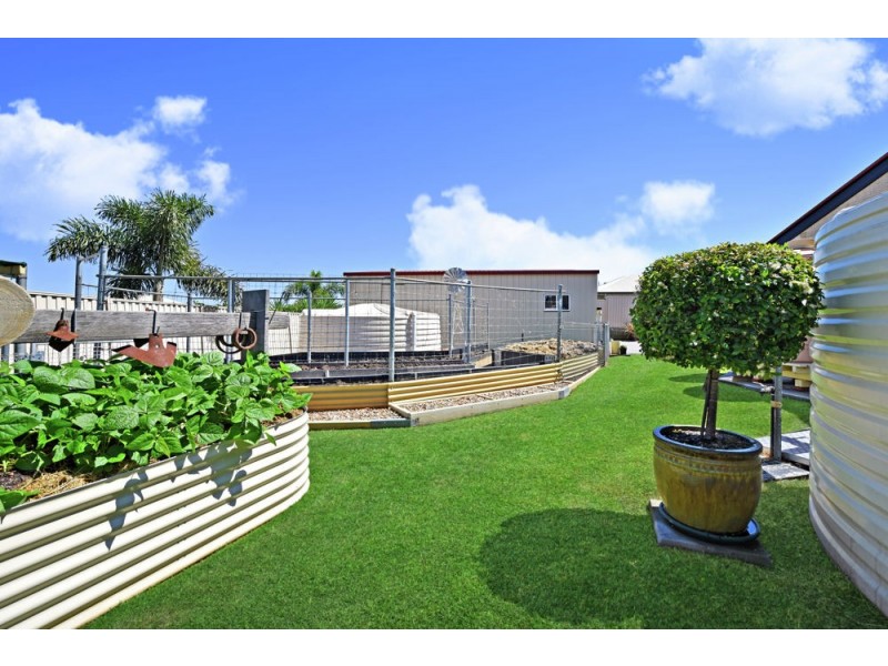 10 Schaefer Court, Westbrook QLD 4350
