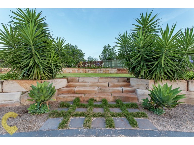 17 Mountview Court, Highfields QLD 4352