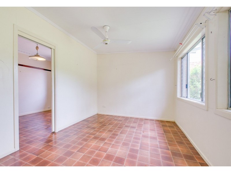 25 Wayland Street, Stafford QLD 4053