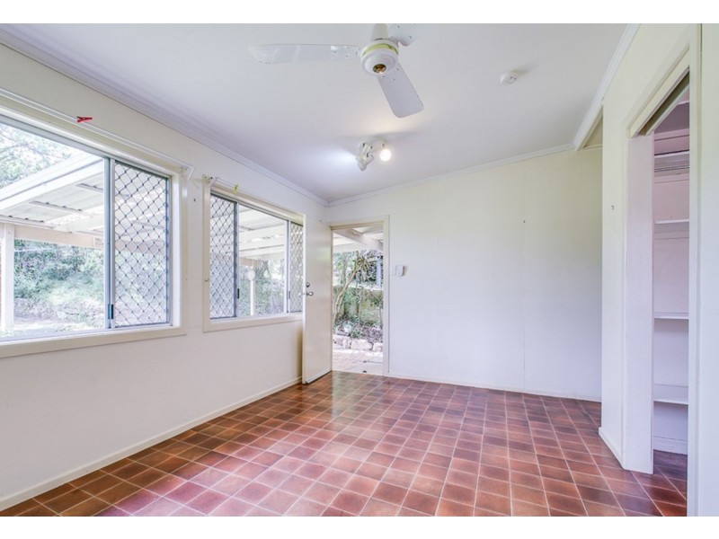 25 Wayland Street, Stafford QLD 4053