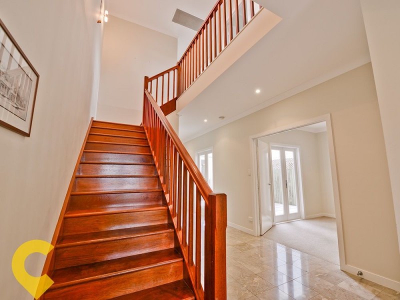 122 Park Road, Wooloowin QLD 4030