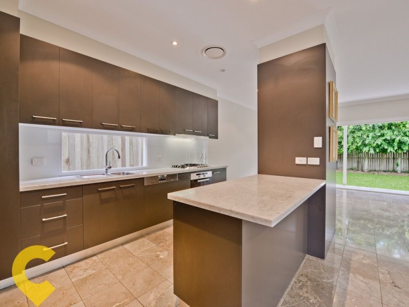 122 Park Road, Wooloowin QLD 4030