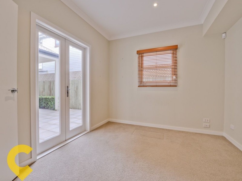 122 Park Road, Wooloowin QLD 4030