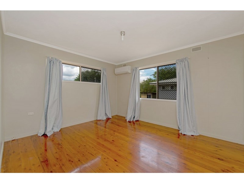 7 Martin Place, Harristown QLD 4350