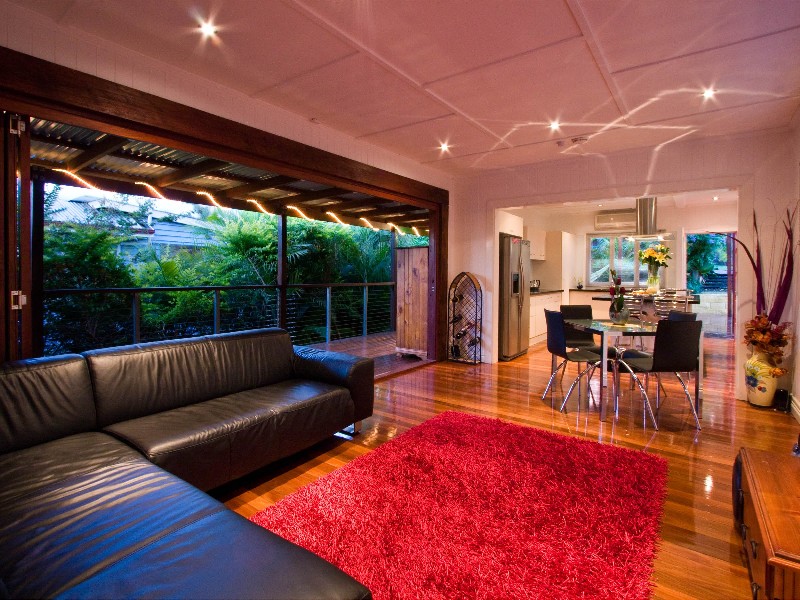 11 Chisholm Street, Stafford Heights QLD 4053