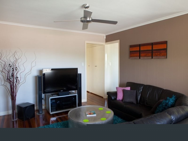 43 Tasman Street, Stafford Heights QLD 4053