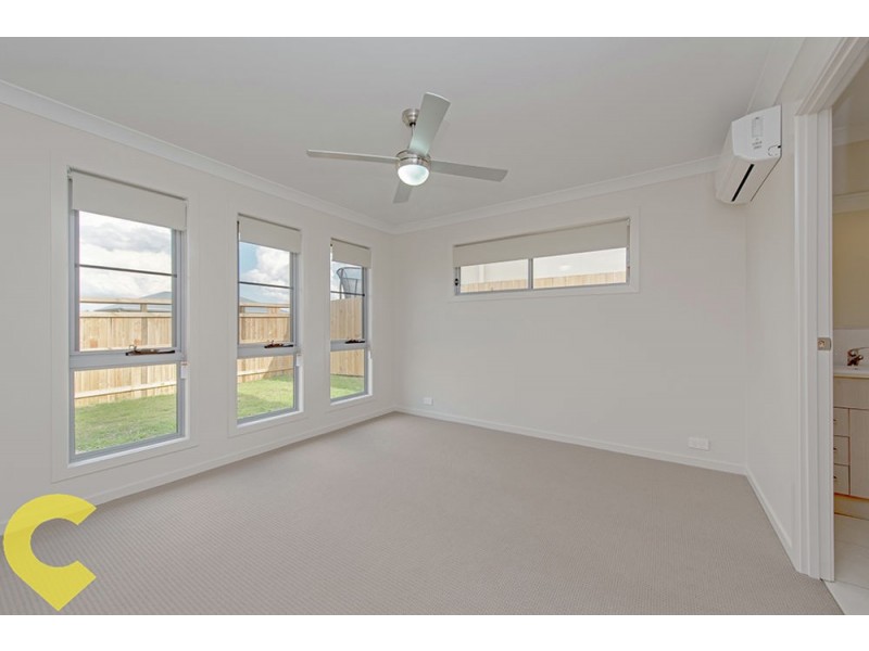 5 Farrer Street, Cranley QLD 4350