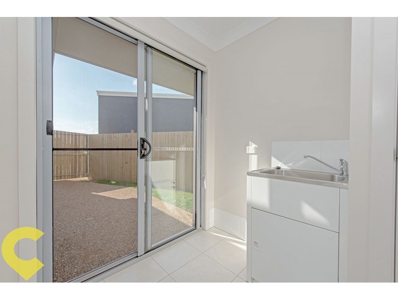 5 Farrer Street, Cranley QLD 4350