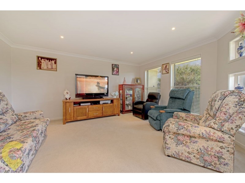 94a Hogg Street, Wilsonton QLD 4350