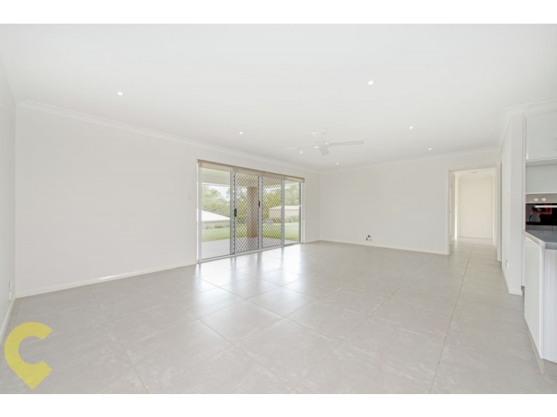 8 Janelle Court, Highfields QLD 4352