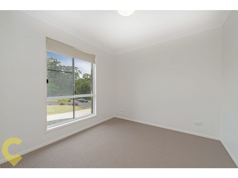 8 Janelle Court, Highfields QLD 4352