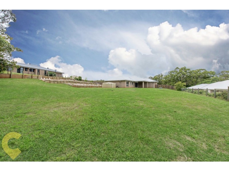 8 Janelle Court, Highfields QLD 4352