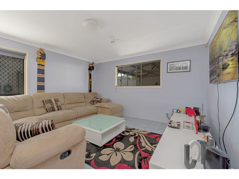 53 Vanity Street, Rockville QLD 4350