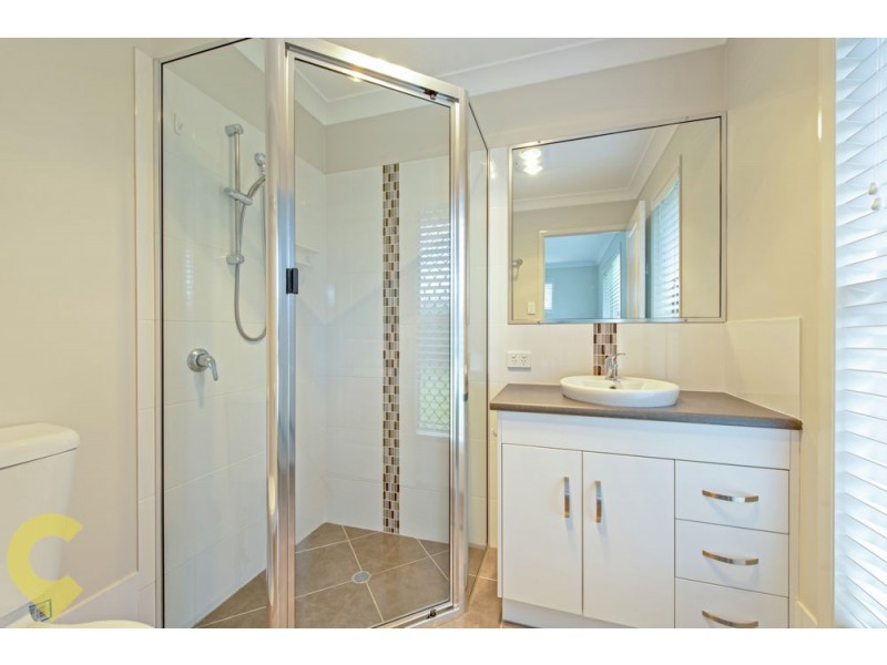2a Dodson Crescent, Mount Kynoch QLD 4350
