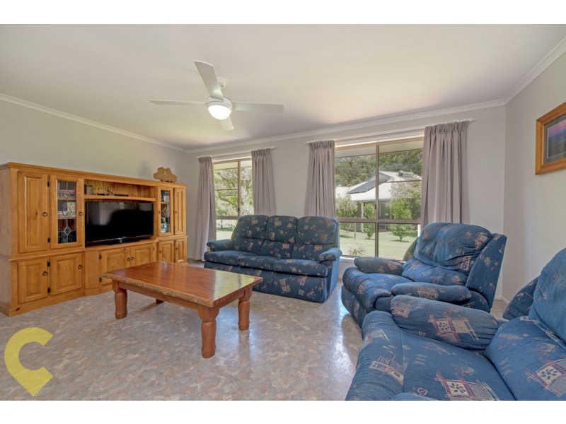 9 Cypress Street, Highfields QLD 4352
