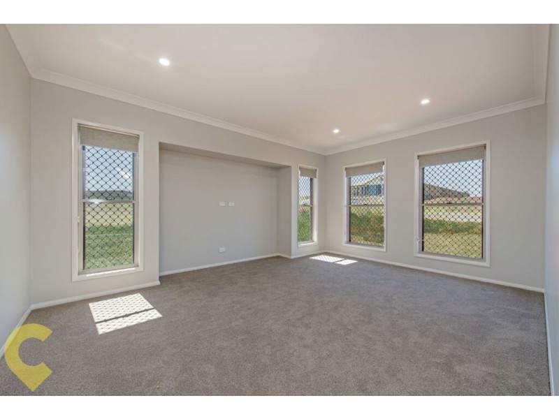 38 Sportsman Drive, Kleinton QLD 4352