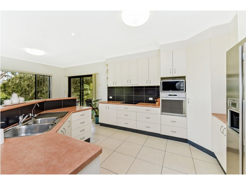 5 Eclipse Court, Highfields QLD 4352