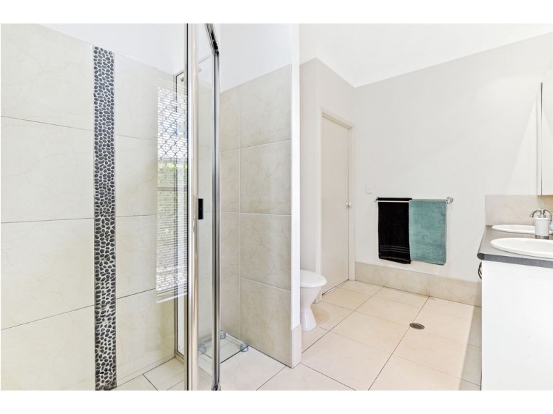5 Eclipse Court, Highfields QLD 4352