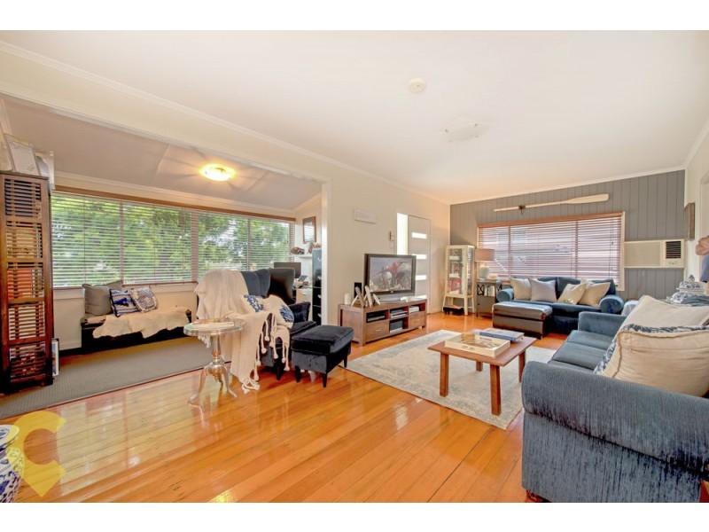 18 Louisa Street, South Toowoomba QLD 4350