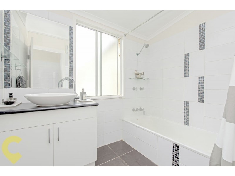 18 Louisa Street, South Toowoomba QLD 4350